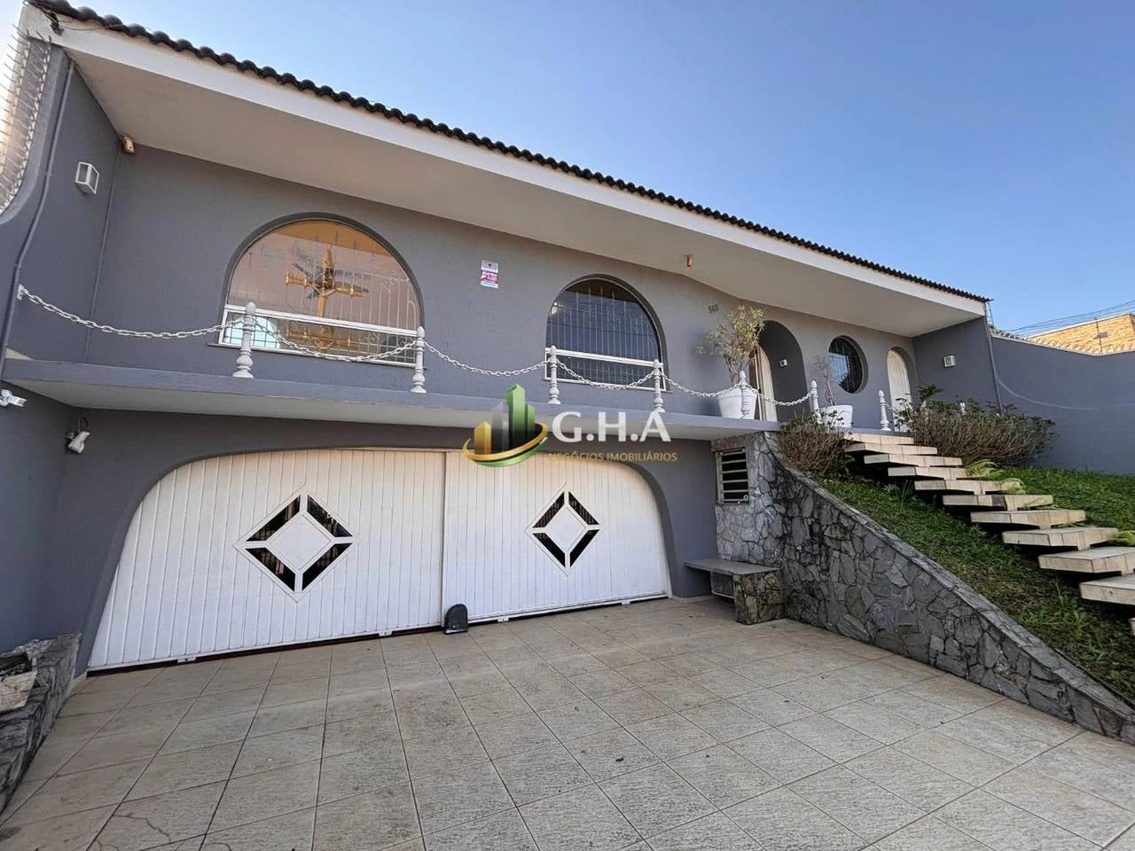 House with 3 en-suite bedrooms and a private garden — photo 20