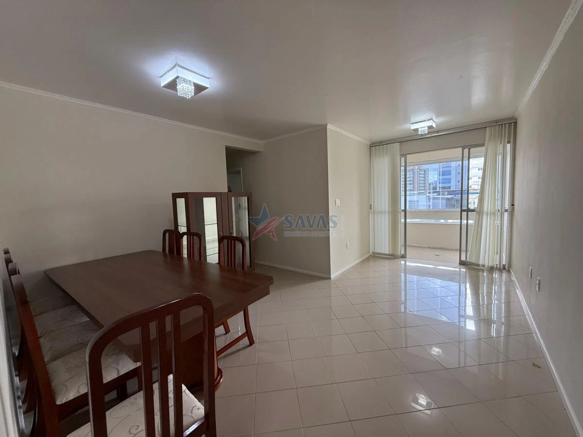 Glass-enclosed balcony in a 2-bedroom apartment, 88 m² — photo 7