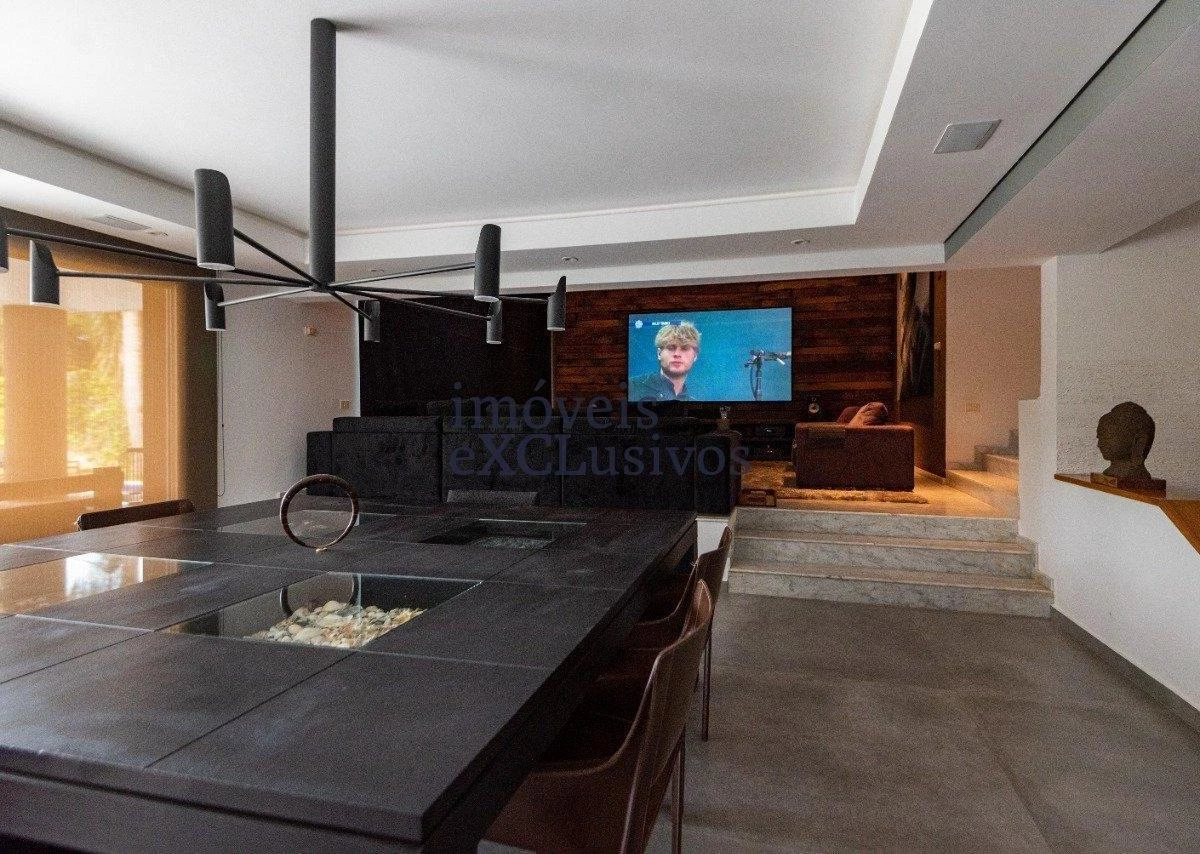 Casa mobiliada de 4 quartos com 3 suítes e 684 m² — photo 7