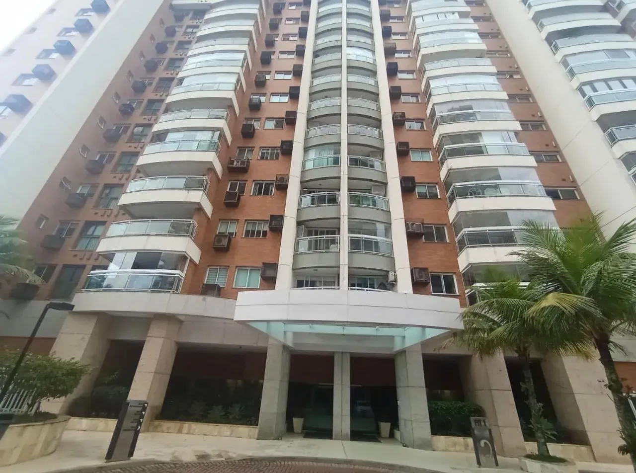 3-bedroom apartment with a grill on the balcony — photo 41