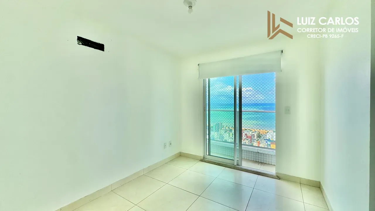 Water view in a 2-bedroom apartment, 70 m² — photo 11
