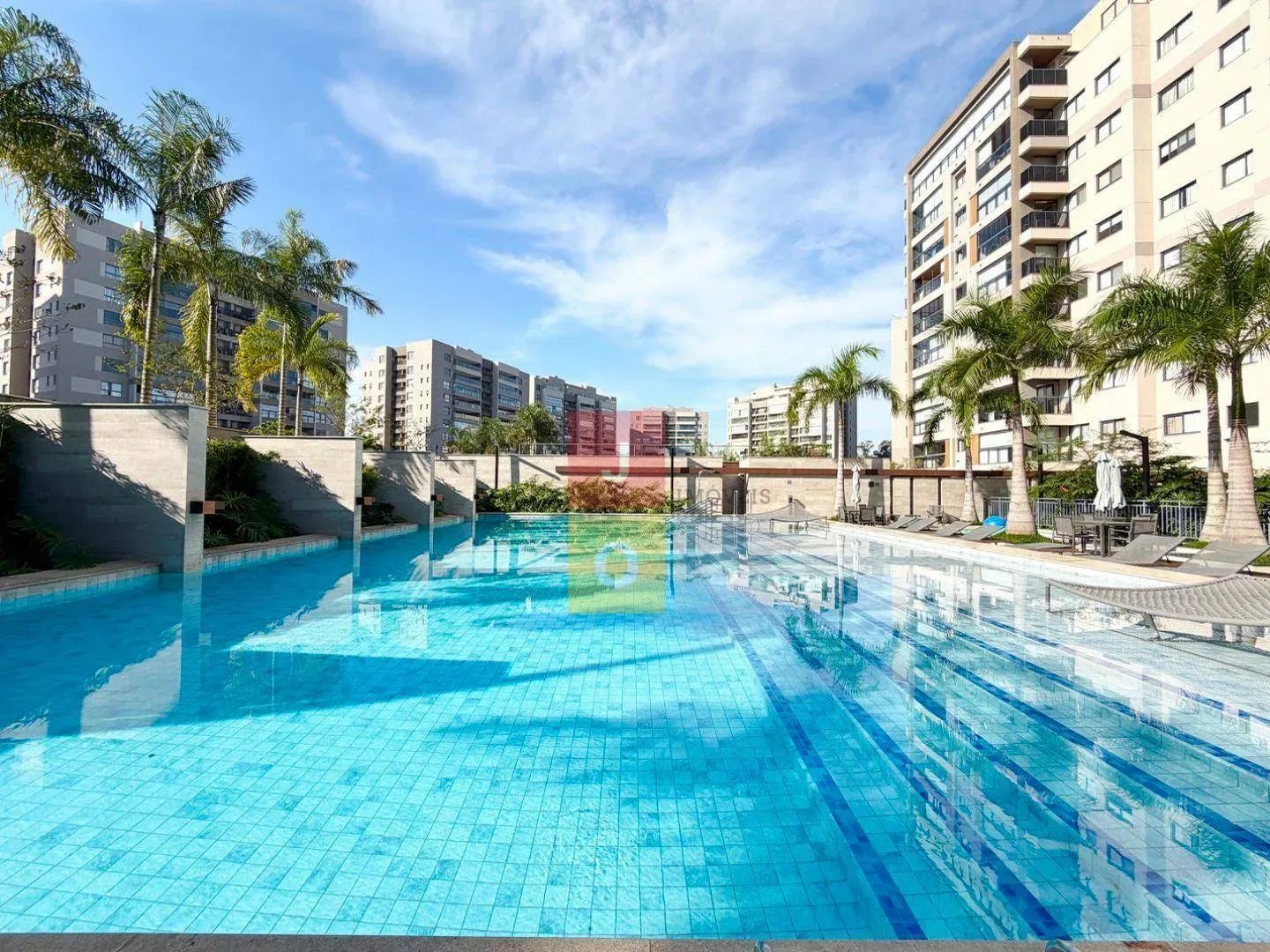 80 m² apartment with 2 bedrooms and a glass balcony — photo 44