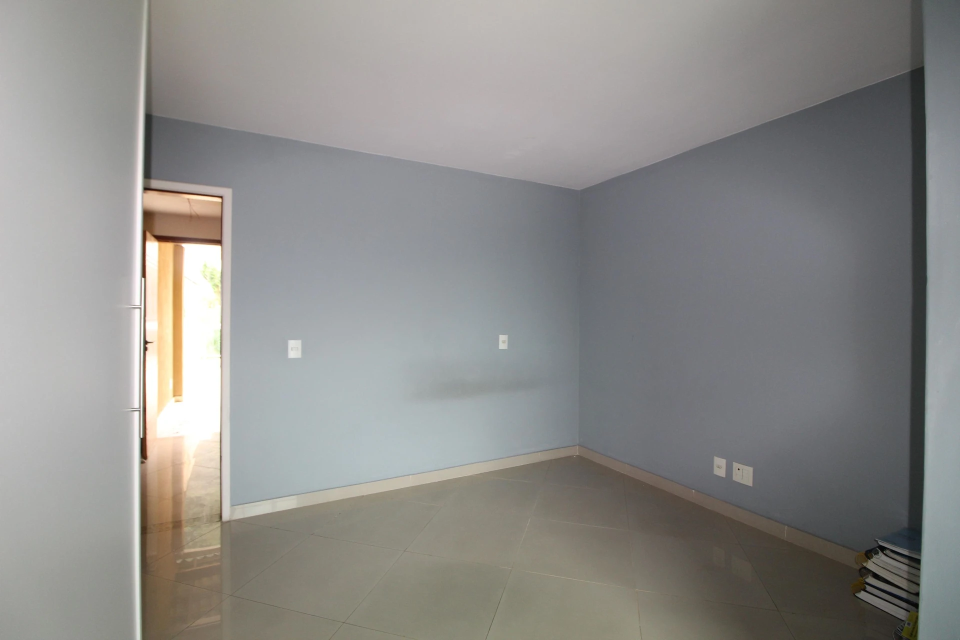Rental apartment with 3 en-suite bedrooms and balcony — photo 51
