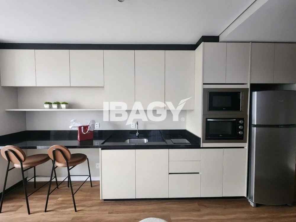 Furnished 40 m² studio with 1 bedroom and 1 bathroom — photo 4