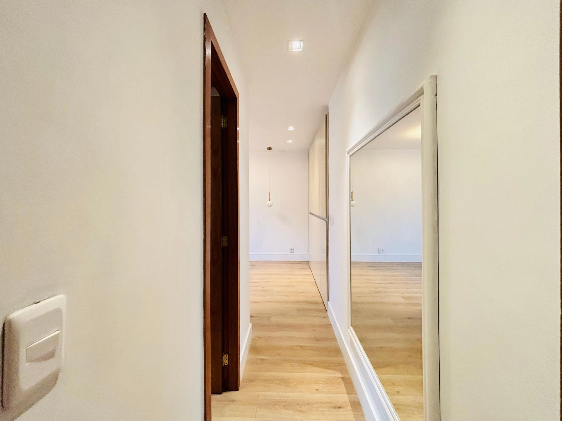 Mountain view in a 4-bedroom apartment, 220 m² — photo 44