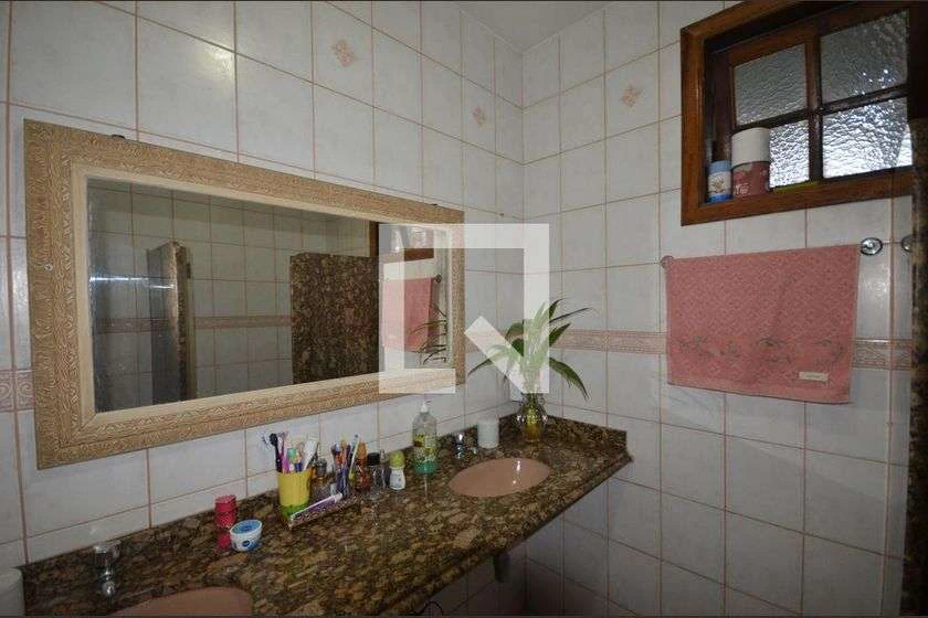 House with private garden and 7 bedrooms in 400 m² — photo 20