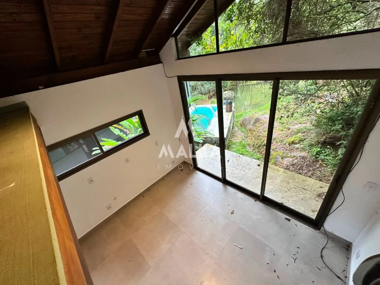 Casa mobiliada com 4 suítes e cozinha aberta a gás — photo 43