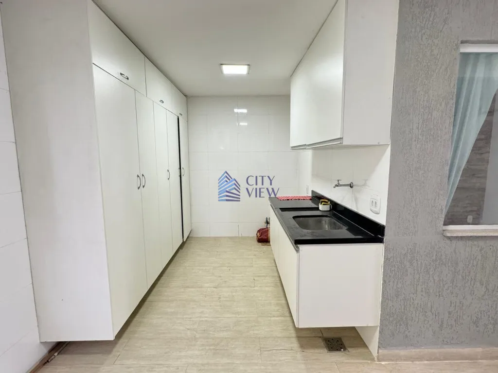 House with 5 bedrooms and 360 m² plus 4 parking spots — photo 51
