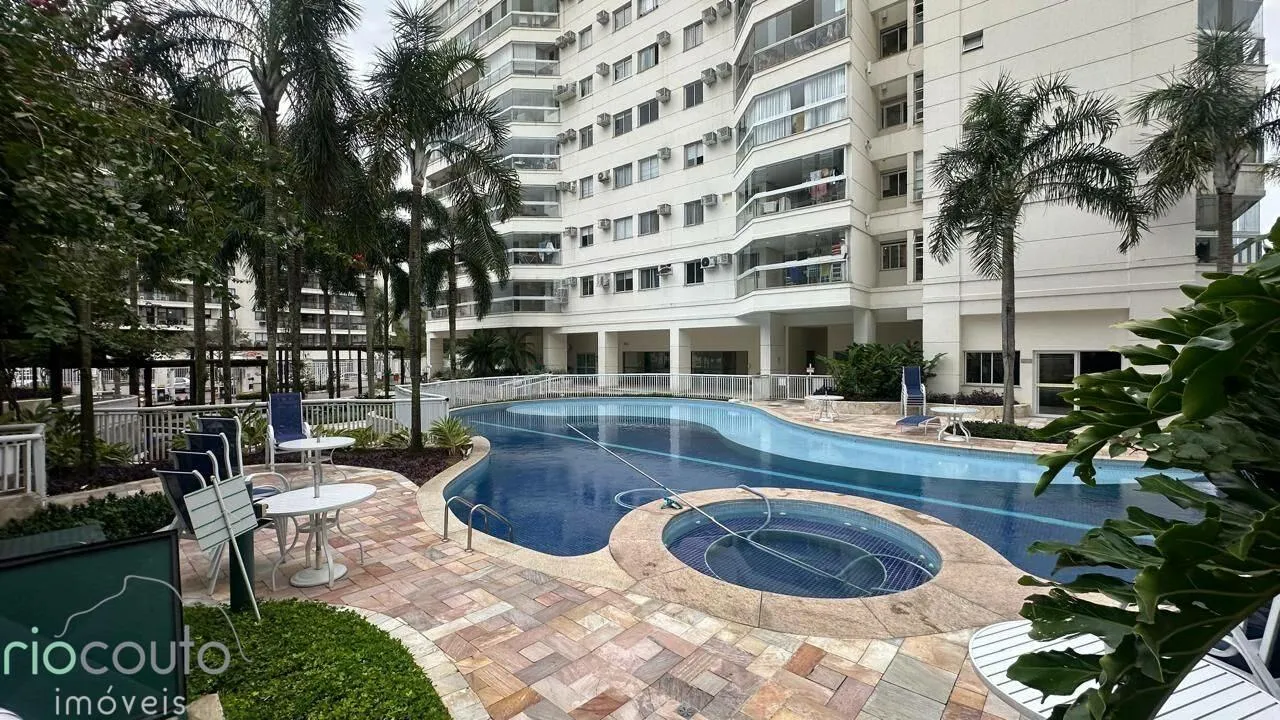 2-bedroom apartment with a water view in Rio de Janeiro — photo 15