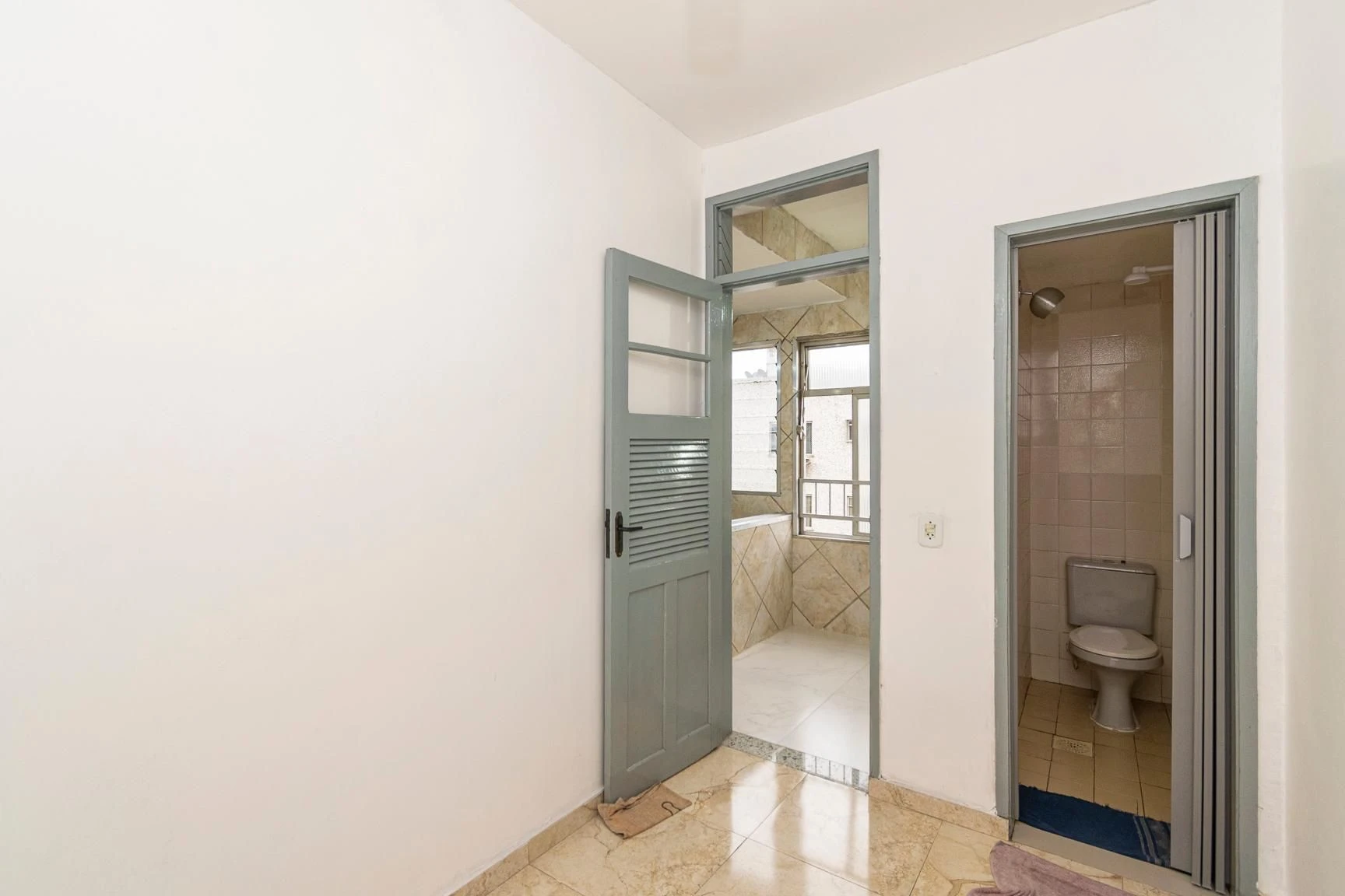 2-bedroom apartment with a mountain view in Rio de Janeiro — photo 42