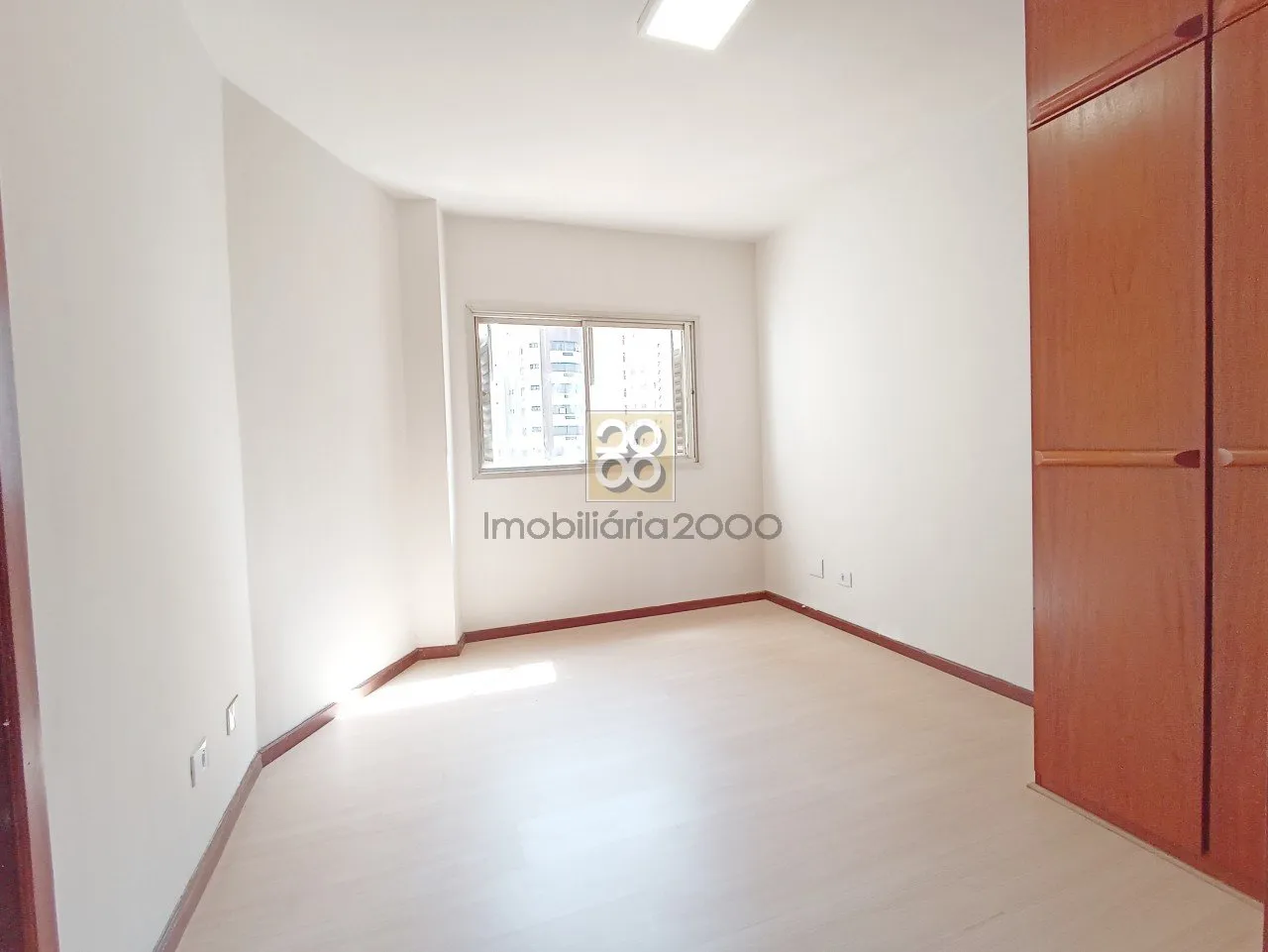 Unfurnished 3-bedroom apartment with floor-to-ceiling windows — photo 13