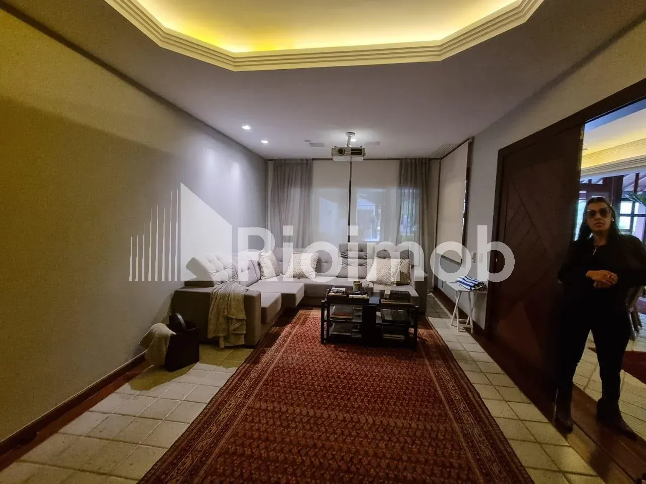 Furnished house with 5 bedrooms and 5 bathrooms — photo 15