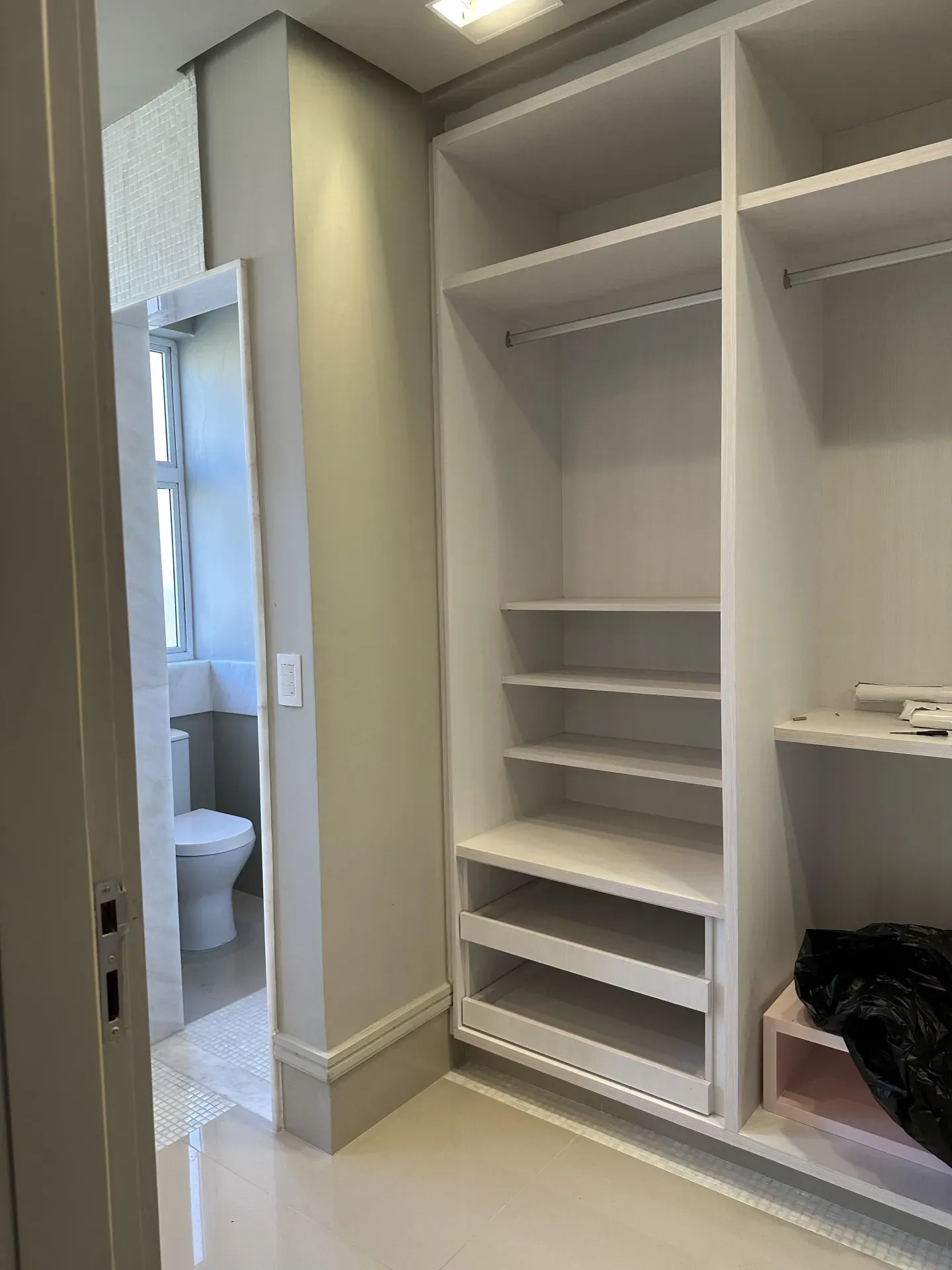 Condominium house with 4 bedrooms and 5 bathrooms — photo 22