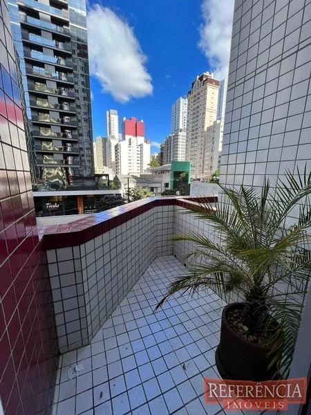 One-bedroom apartment with a dryer — photo 6