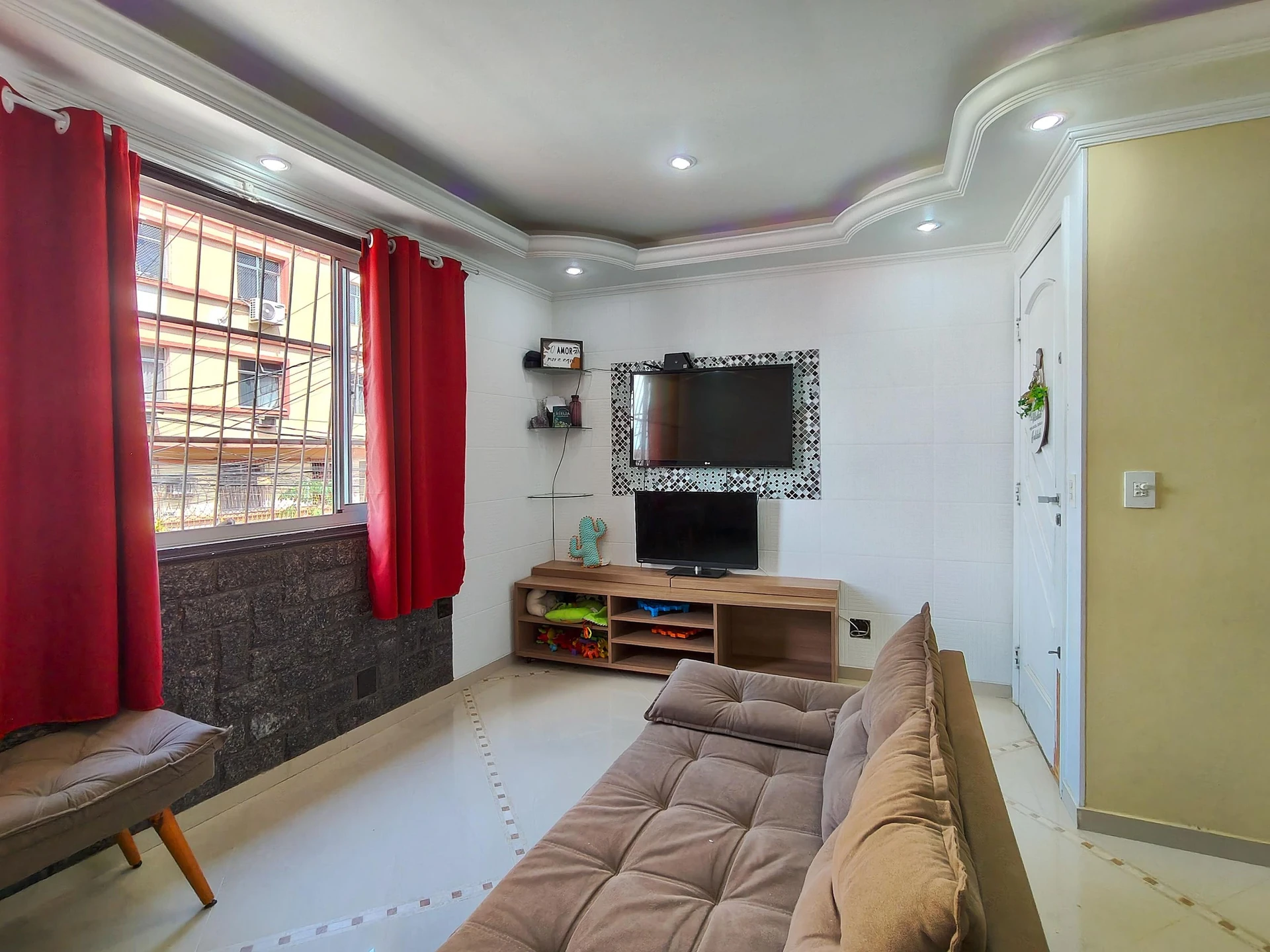 Rental house with 2 bedrooms and an open-plan kitchen — photo 24
