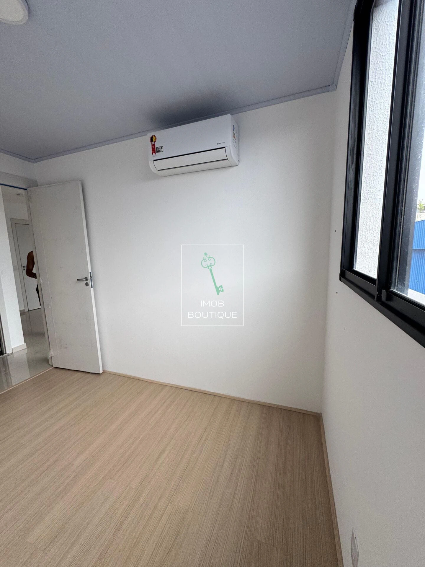 2-bedroom apartment with open-plan kitchen and 52 m² — photo 5