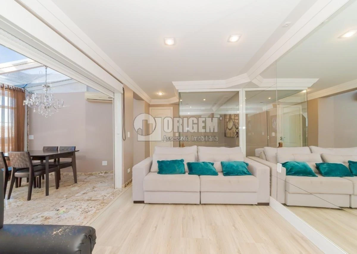 Furnished 216 m² apartment with 3 en-suites — photo 19