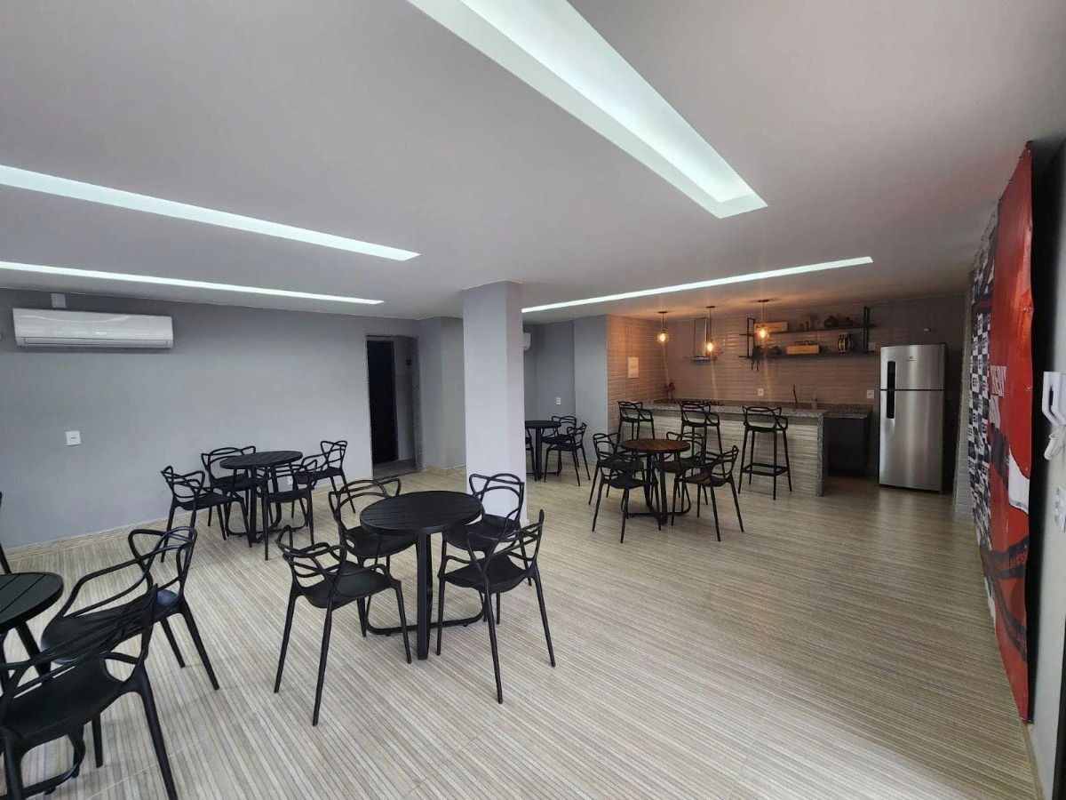 Mountain view in a one-bedroom apartment, 35 m² — photo 16