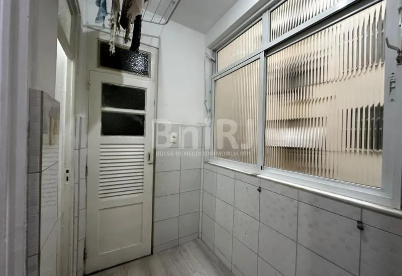2-bedroom apartment with 1 bathroom, no parking — photo 15