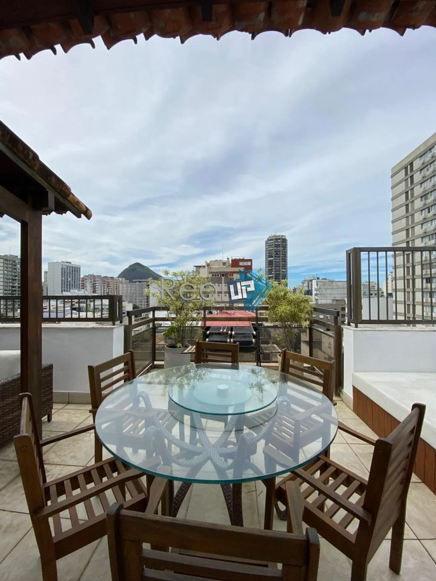 Мебльована квартира з 4 спальнями-сюїтами, 224 м² — photo 46