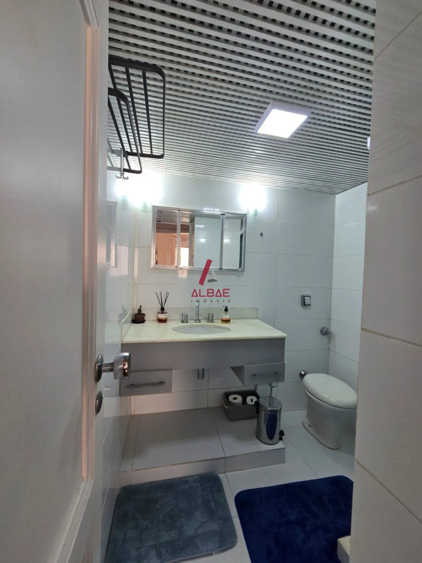 2-bedroom apartment with balcony and a full set of 3 baths — photo 23