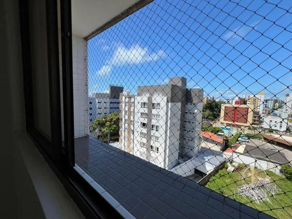 Apartamento de 3 quartos em condomínio com piscina — photo 13