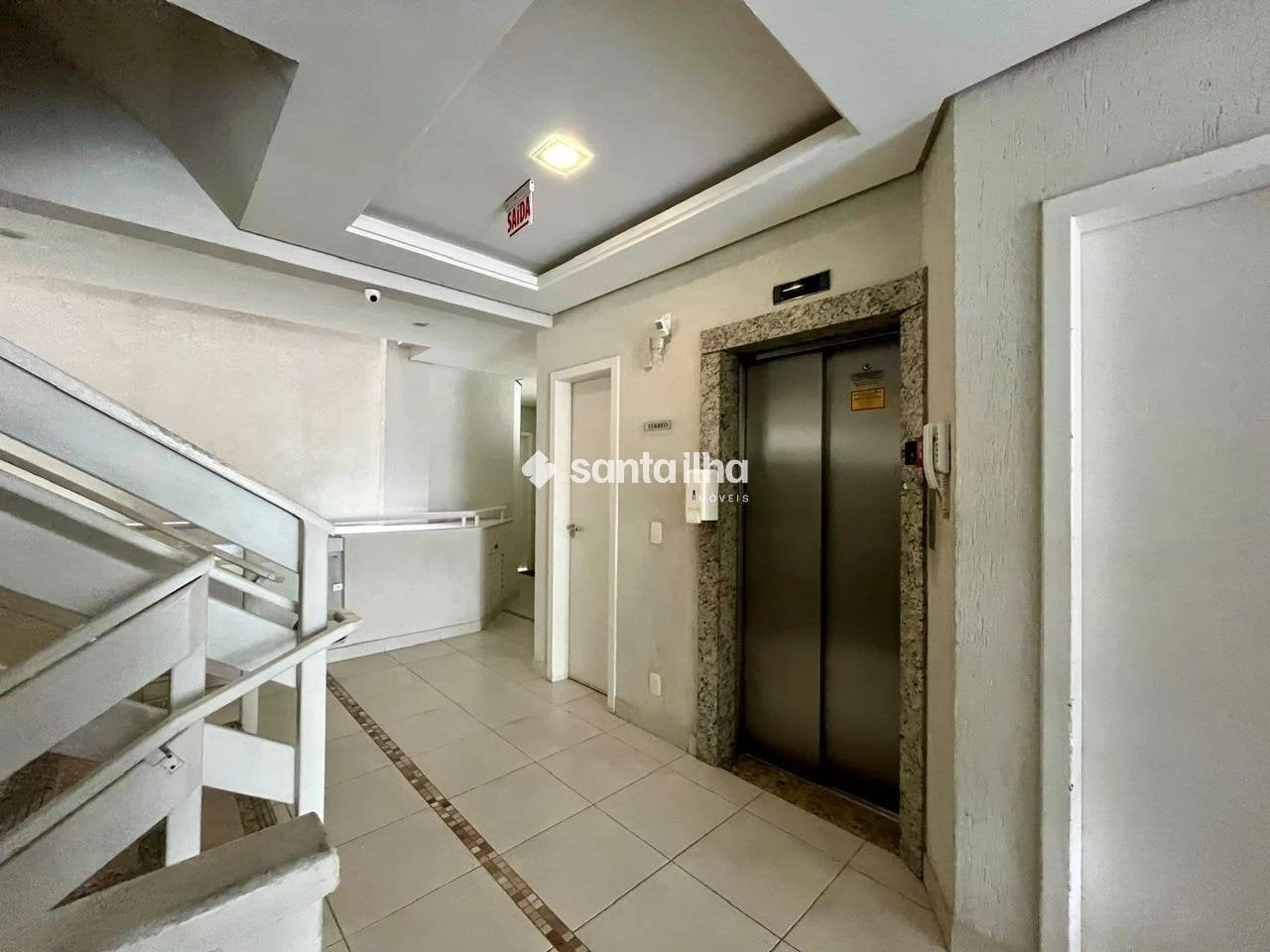 2-bedroom apartment with a washing machine in Florianópolis — photo 9