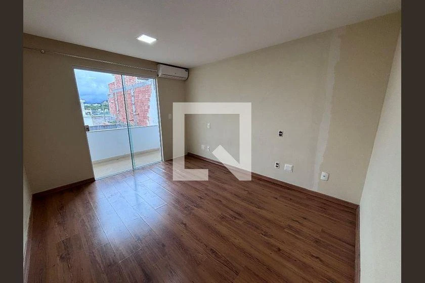 House with 4 en-suite bedrooms, 329 m² and 3 parking — photo 36