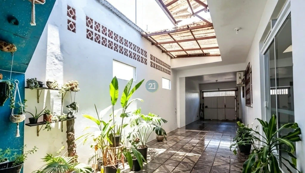 Casa com 3 quartos e 2 suítes, 150 m² e 3 vagas