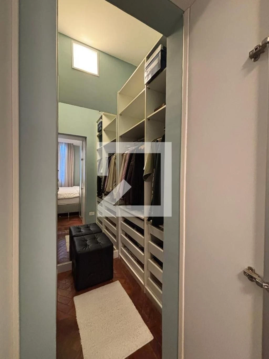 Furnished 1-bedroom apartment with 2 bathrooms — photo 13