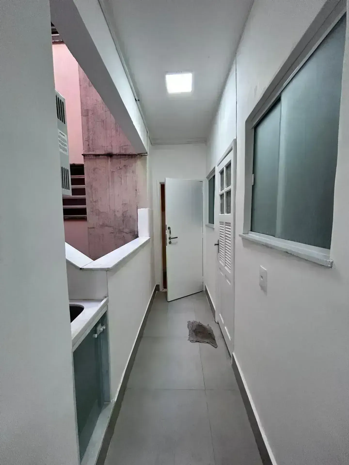 2-bedroom apartment with 2 bathrooms and 1 parking spot — photo 30