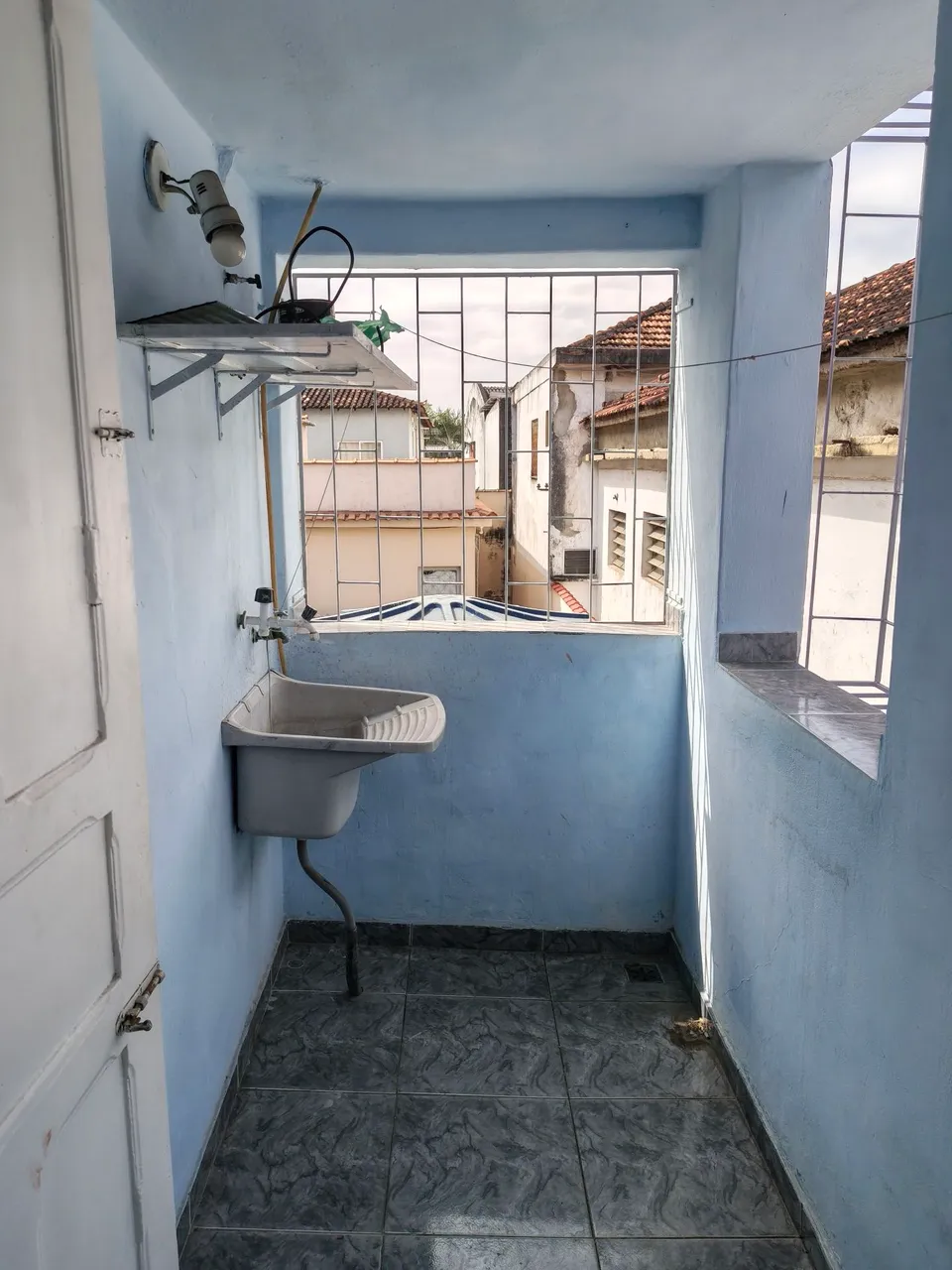 Арендуемая квартира с 3 спальнями и 1 ванной — photo 5