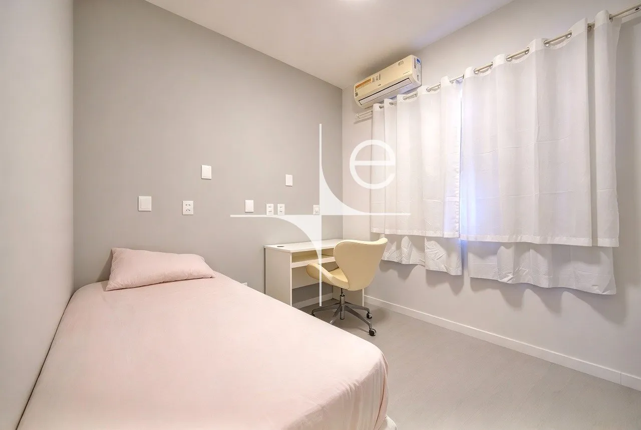 Apartment on the 4th floor with a home office — photo 8