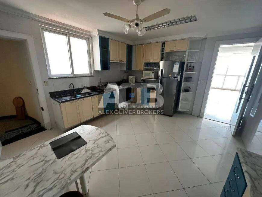Furnished house with 5 bedrooms and 10 bathrooms — photo 16