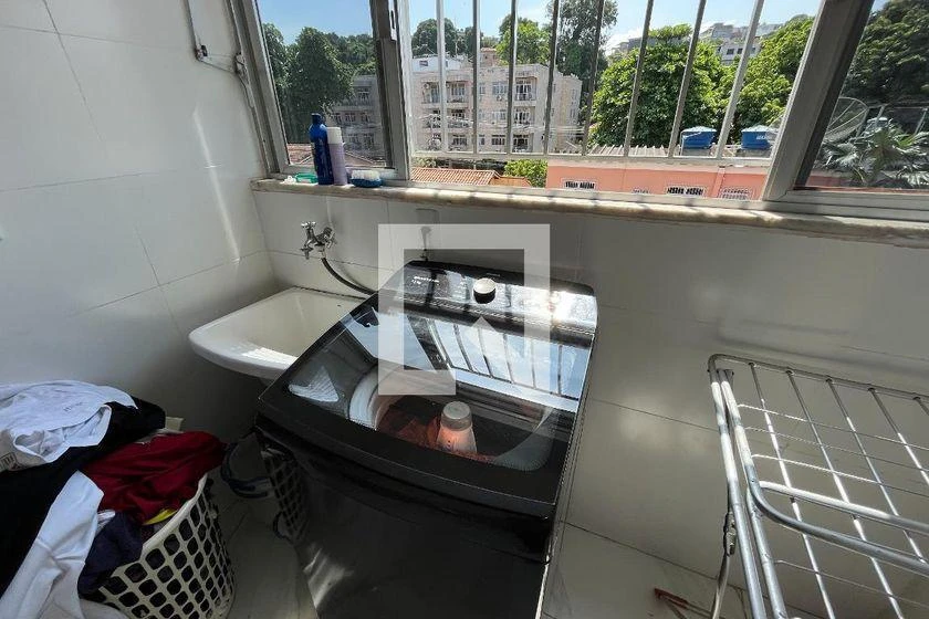 Furnished apartment, 131 m², with a glass-enclosed balcony — photo 27