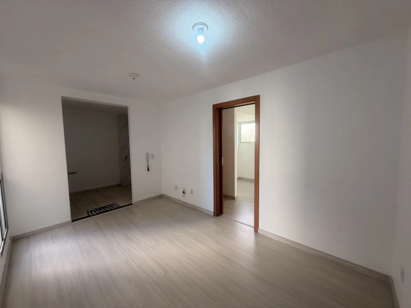 1-bedroom apartment with an open-plan kitchen