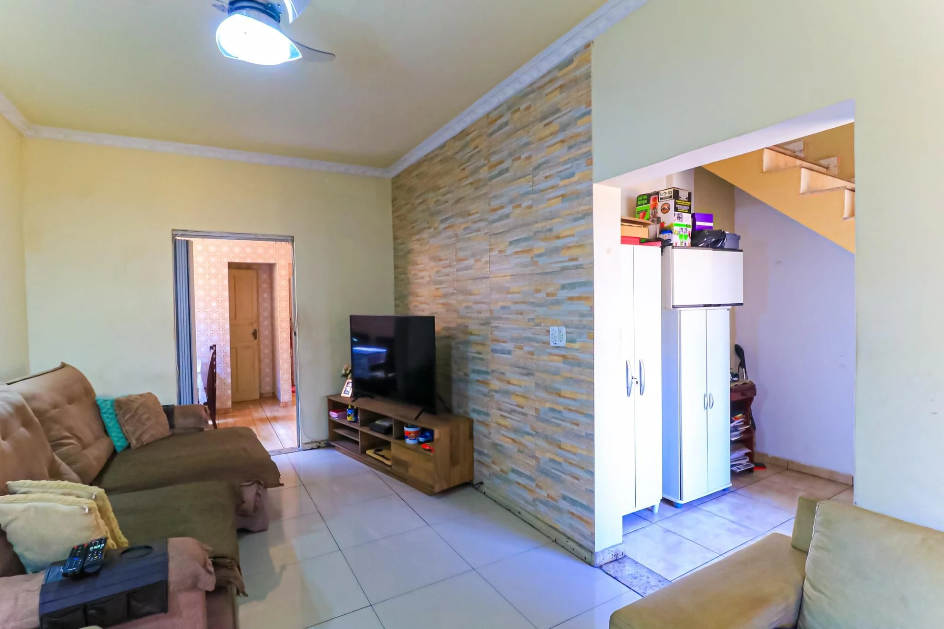 House, 200 m², with a washing machine — photo 28