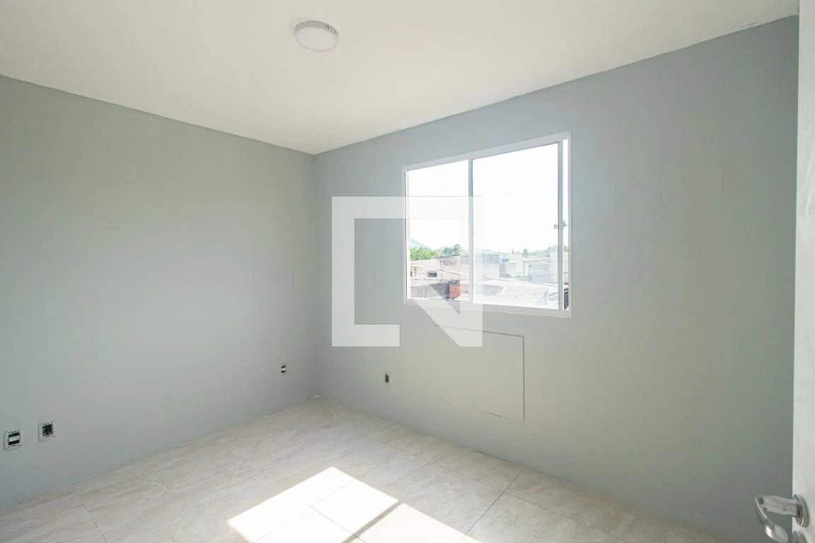 Apartamento com 2 quartos e 1 vaga, pisos de cerâmica — photo 25