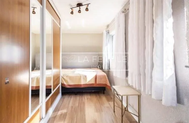 House with 3 bedrooms and floor-to-ceiling windows — photo 14