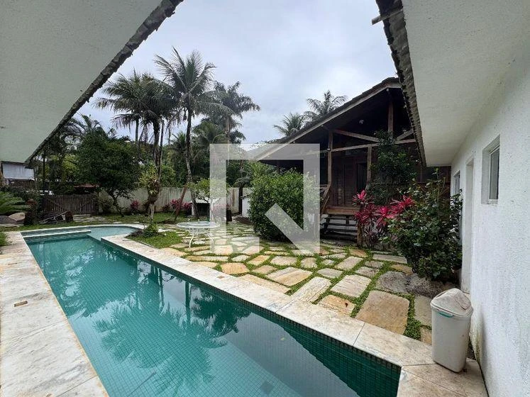 1000 m² house with a washing machine and a bathtub — photo 14