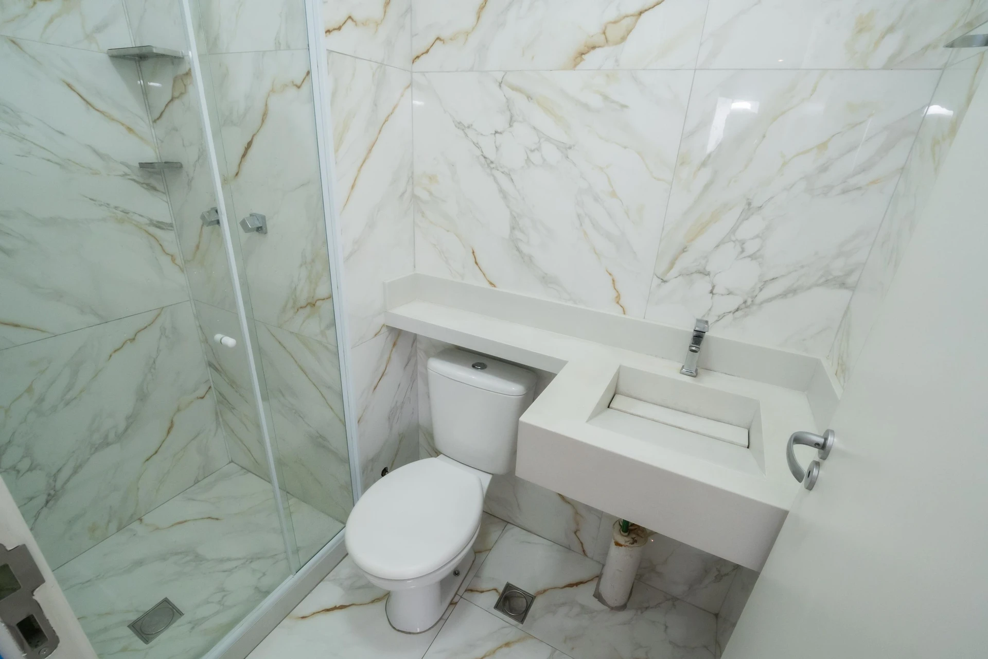 Квартира з 2 кімнатами та зоною для прання — photo 4