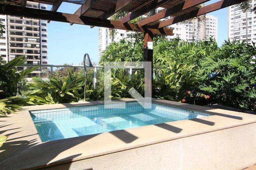 2-bedroom apartment in a building with a gym — photo 19