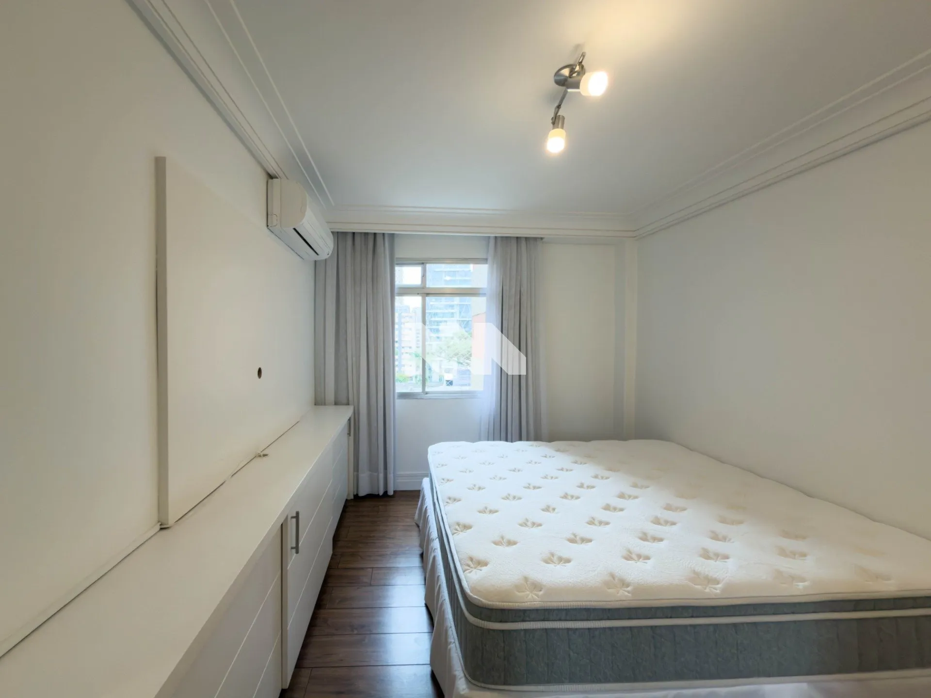Apartment on the 6th floor with a home office — photo 26