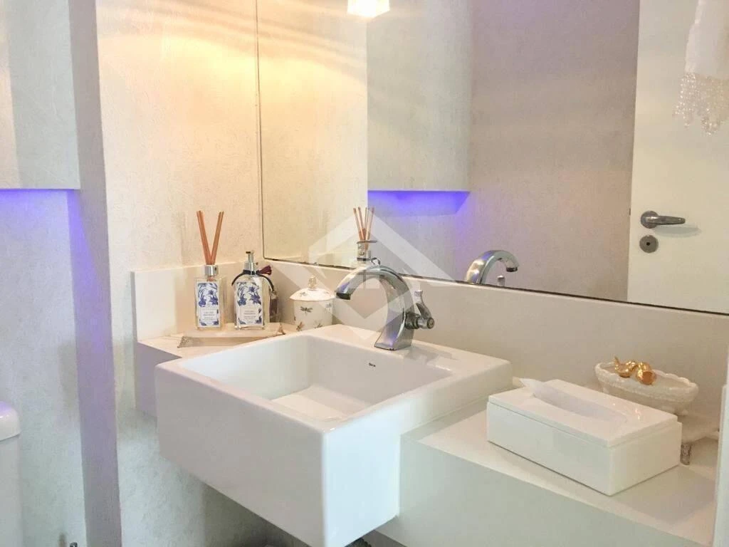 Рабочее место и 3 спальни: квартира 110 м² — photo 16