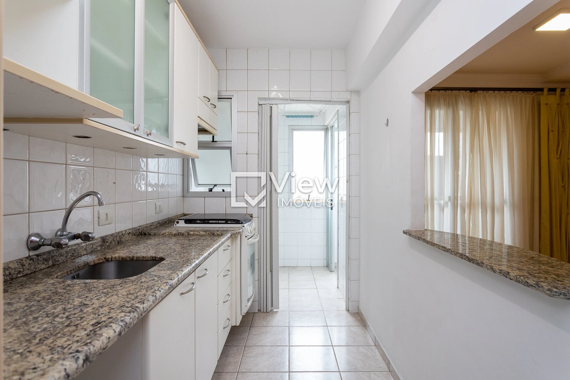 Apartment, 70 m², with wood or laminate floors — photo 12