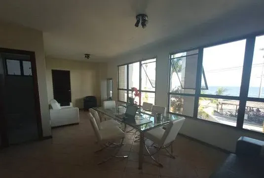Apartment on the 1st floor with a glass-enclosed balcony — photo 6