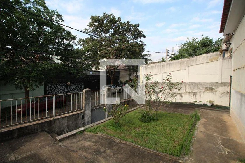 Furnished house with 3 bedrooms and mountain-city view — photo 4