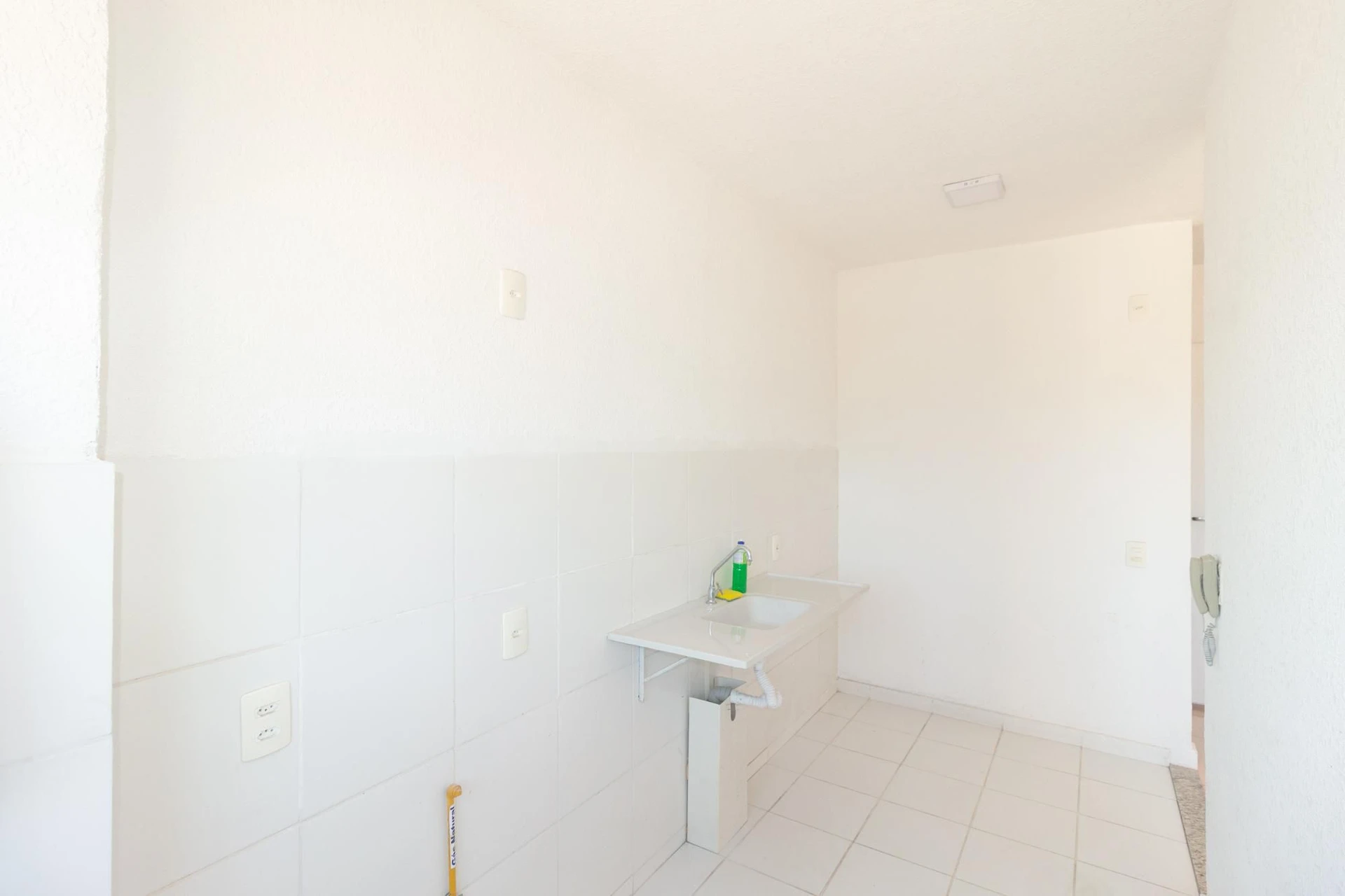Apartamento com 2 quartos, 1 banheiro e 1 vaga — photo 46