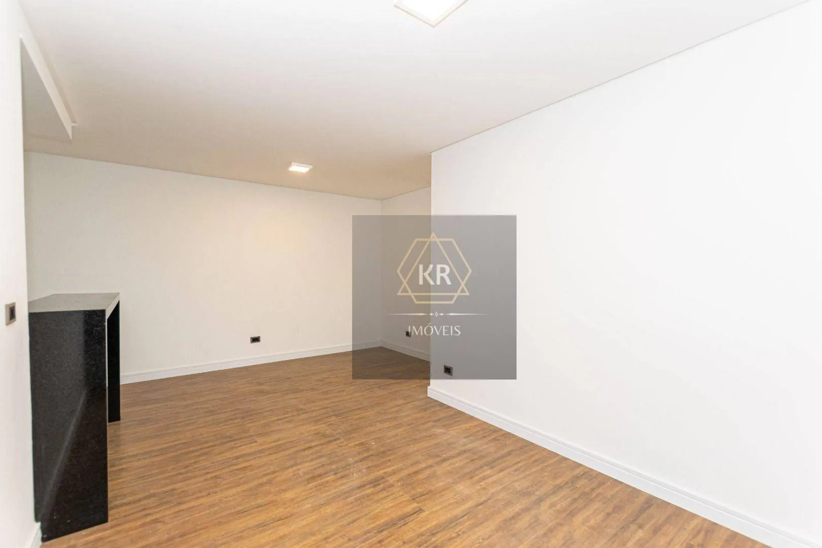 3-bedroom apartment with a private BBQ area — photo 26