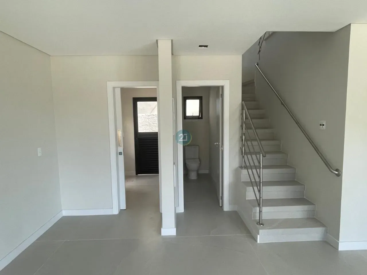 247 m² apartment with 3 en-suite bedrooms and 2 parking — photo 21